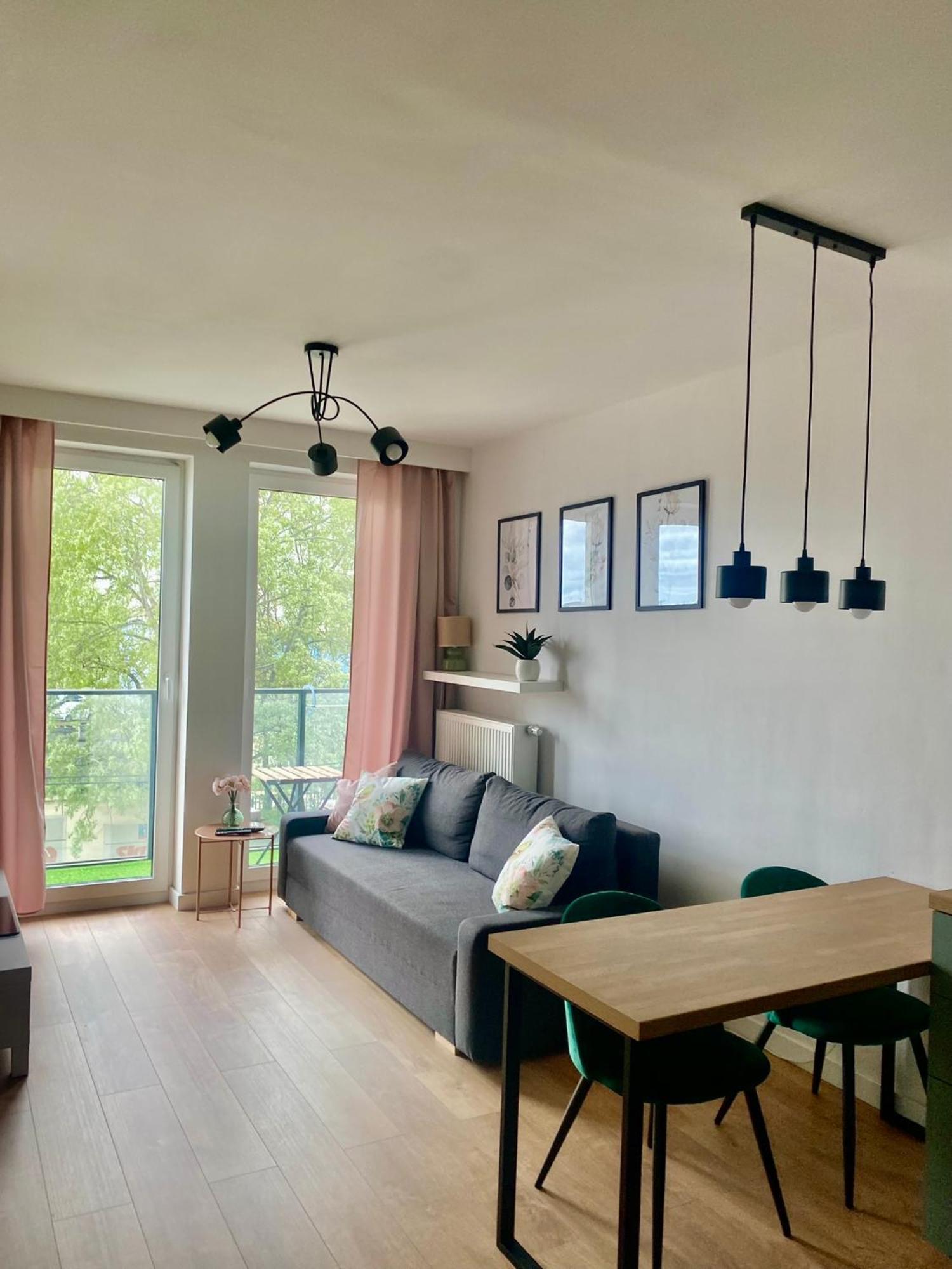 Airport Green Apartment Kl21 - Air Condition & Free Parking Warsaw Exterior photo